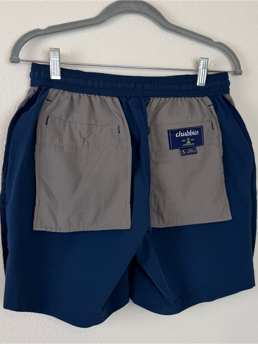 Chubbies 6-Inch The New Avenues Shorts - Navy | Men’s Small - Picture 4 of 8